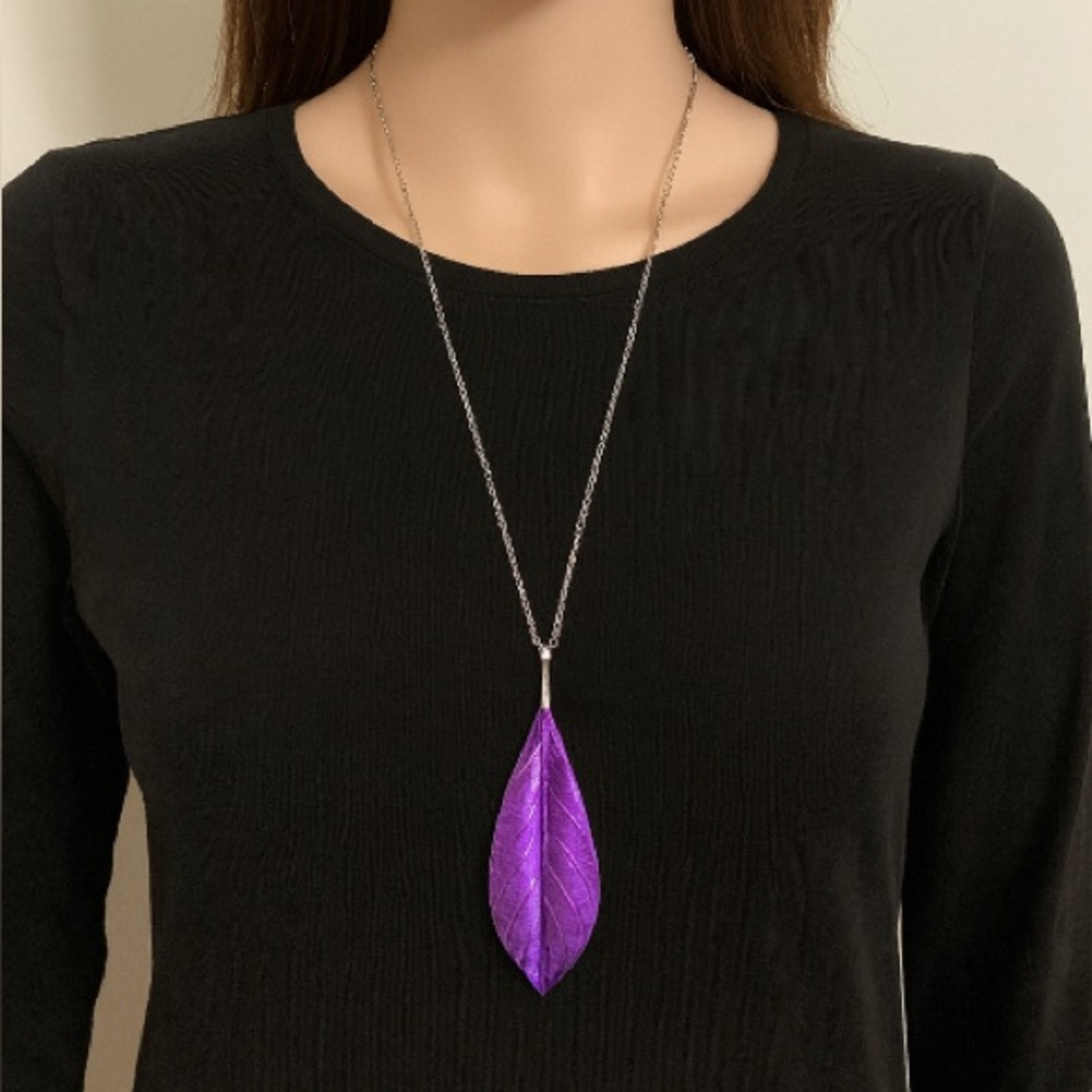 Purple Leaf Pendant Necklace - Picture 1 of 8